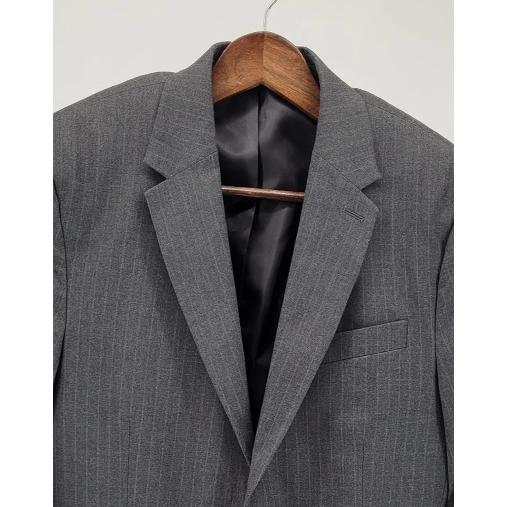 Banana Republic 40R Modern Tailored Fit Gray Pin Strip Blazer Sports Coat Jacket